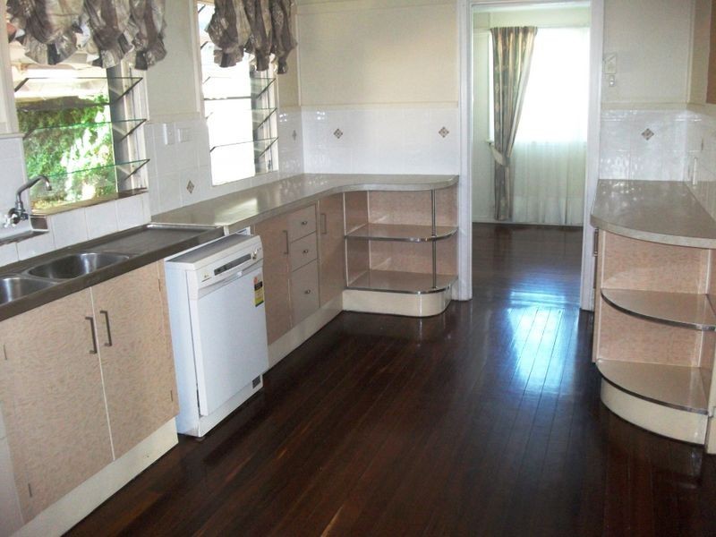 6 Duke Street, Kingaroy QLD 4610