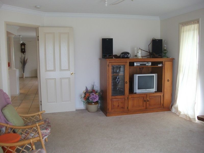 35 Windsor Circle, Kingaroy QLD 4610