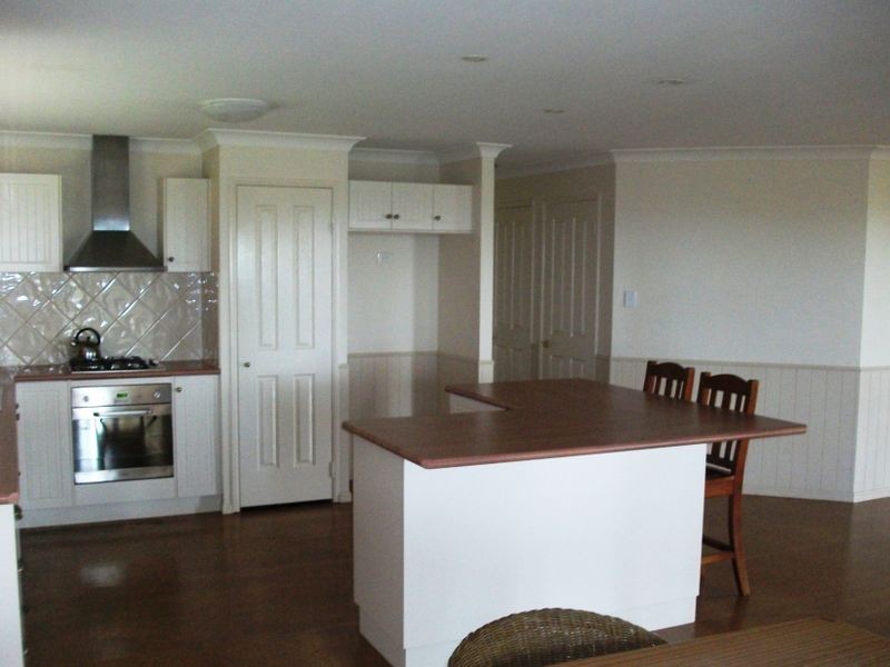 2 Sonaree Drive, Kingaroy QLD 4610