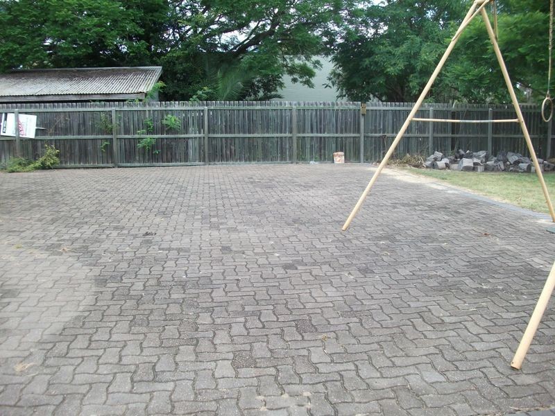 17 Avoca Street, Kingaroy QLD 4610