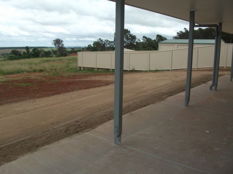 35 Bridgeman Pde, Kingaroy QLD 4610