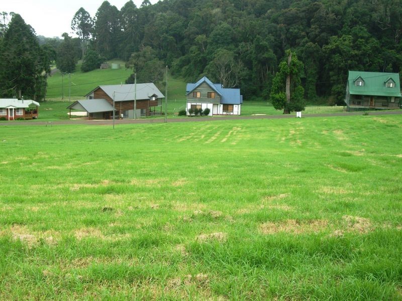 25 Bunya Avenue, Bunya Mountains QLD 4405