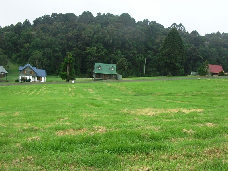25 Bunya Avenue, Bunya Mountains QLD 4405