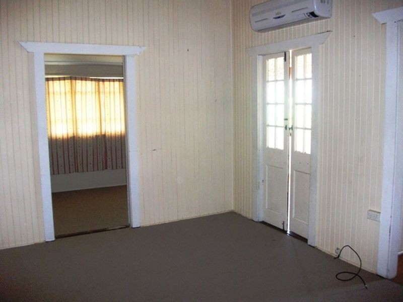 43 Knight Street, Kingaroy QLD 4610