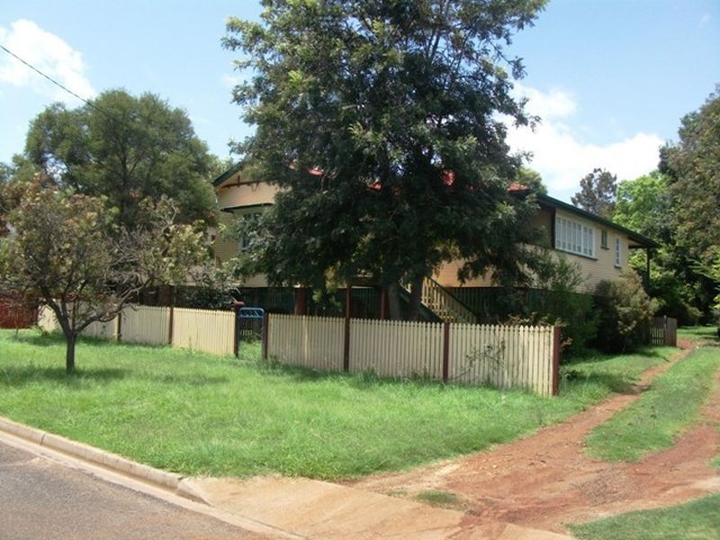 43 Knight Street, Kingaroy QLD 4610