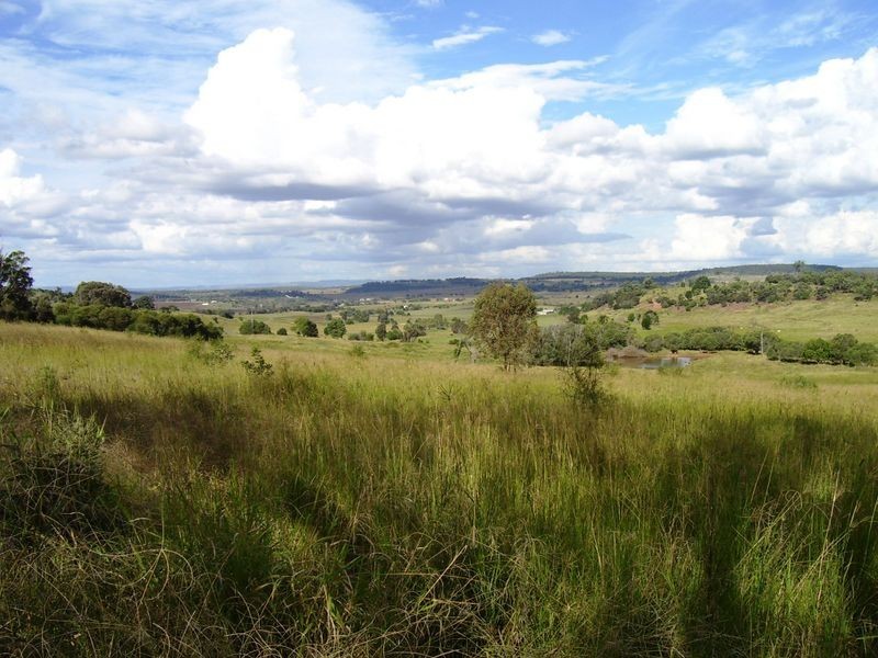 31 Back Road, Kinleymore QLD 4613