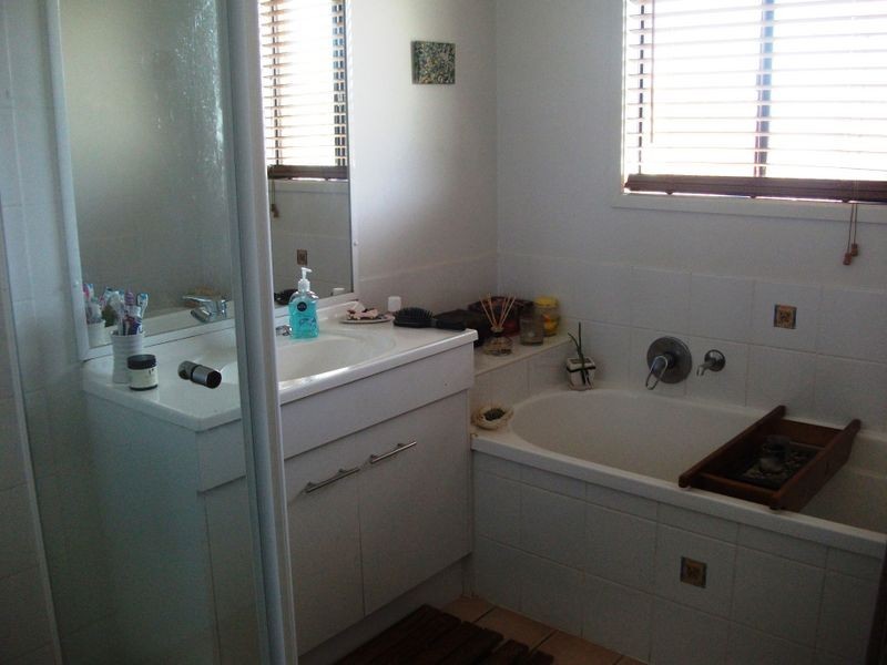 17 Tessmans Road, Kingaroy QLD 4610