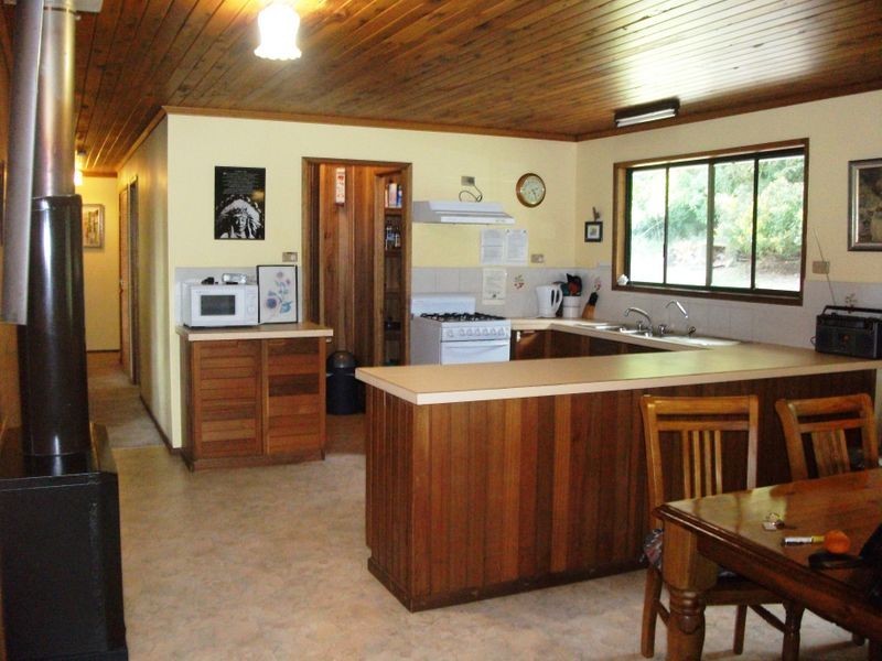 17 Rainforest Road, Bunya Mountains QLD 4405