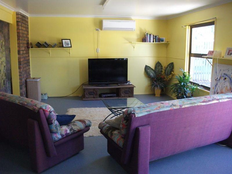 2 Gooyong Street, Kingaroy QLD 4610