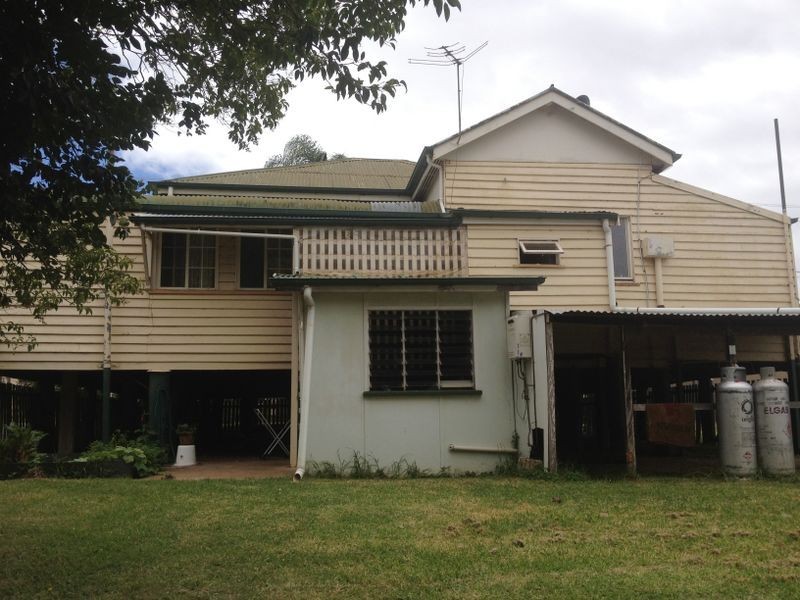 37 Albert Street, Kingaroy QLD 4610