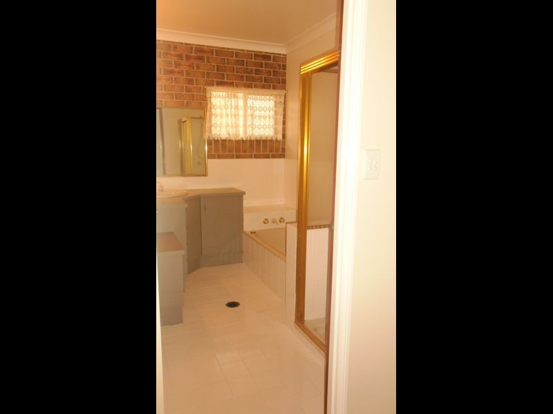 20 Grant Avenue, Kingaroy QLD 4610