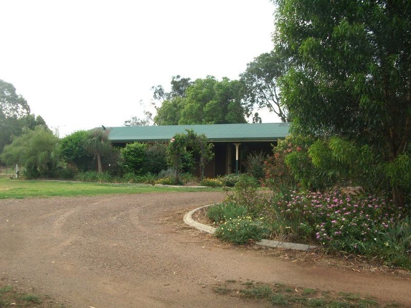 31 Tessmanns Road, Kingaroy QLD 4610