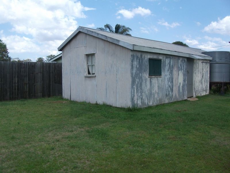 10 Reen Street, Kingaroy QLD 4610