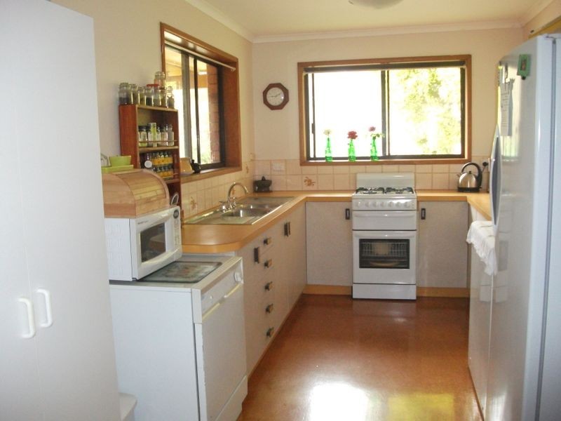 895 Crawford Booie Road, Booie QLD 4610
