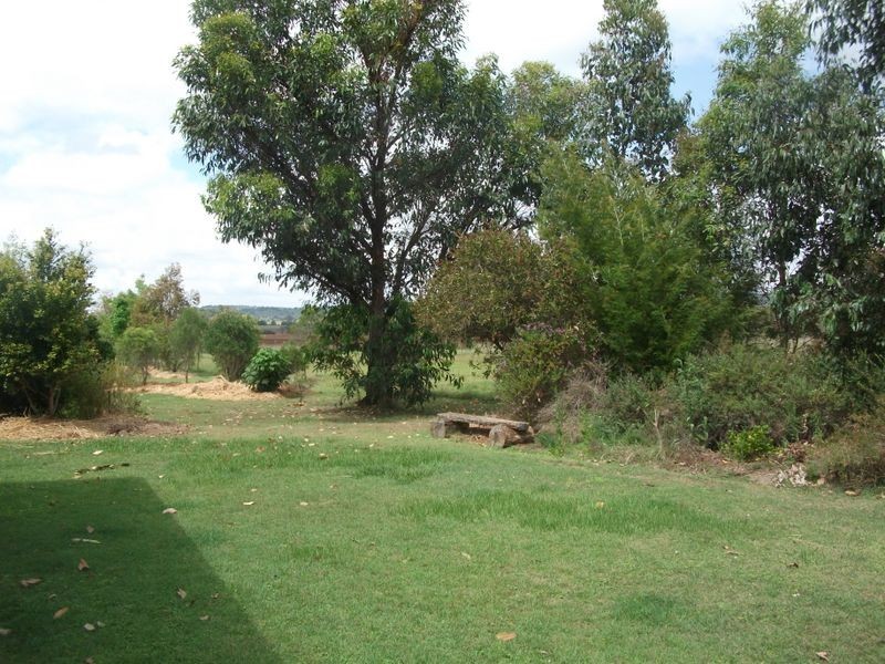 895 Crawford Booie Road, Booie QLD 4610