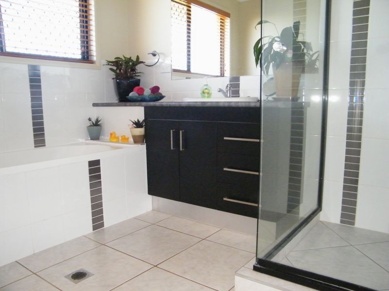 17 Daisy Court, Kingaroy QLD 4610