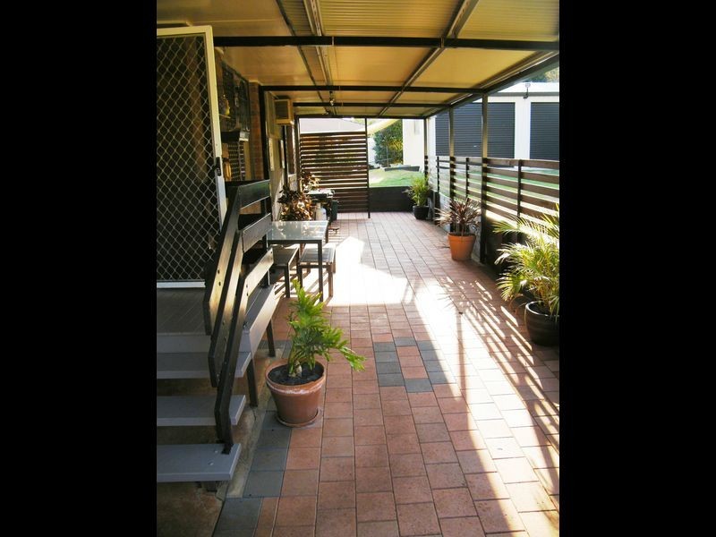 5 Neville Place, Kingaroy QLD 4610