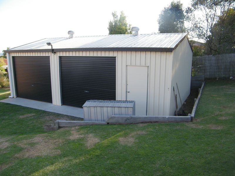 5 Neville Place, Kingaroy QLD 4610