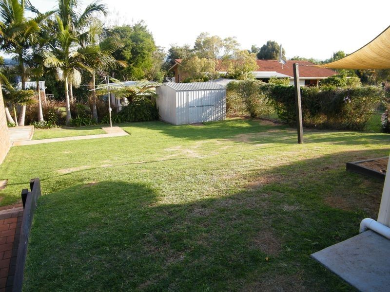 5 Neville Place, Kingaroy QLD 4610