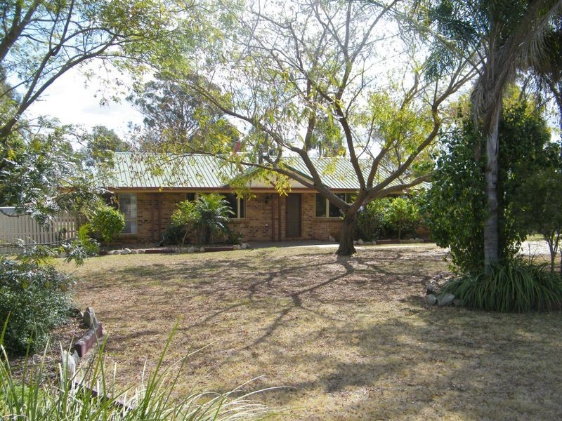 21 Keith Shaw Drive, Kingaroy QLD 4610