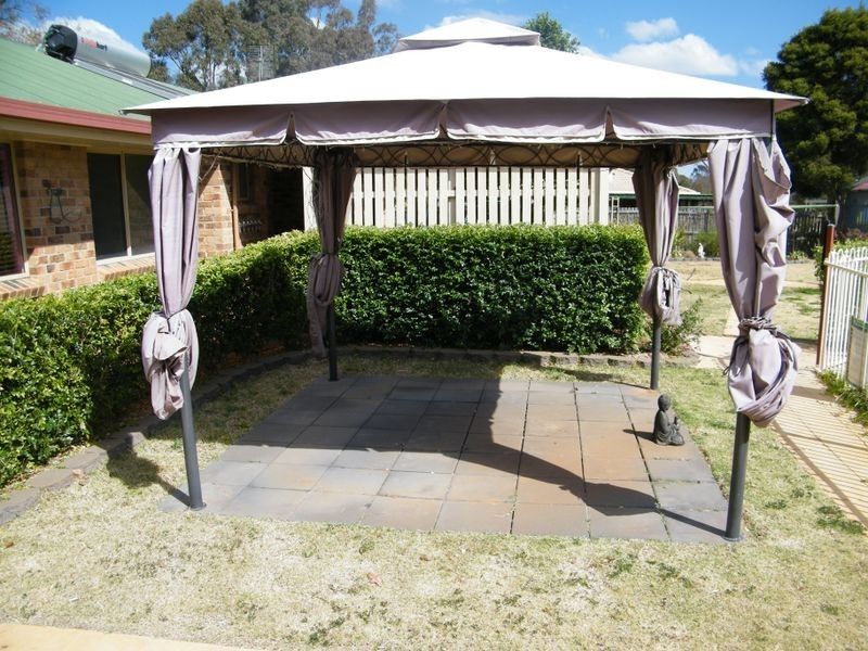 21 Keith Shaw Drive, Kingaroy QLD 4610