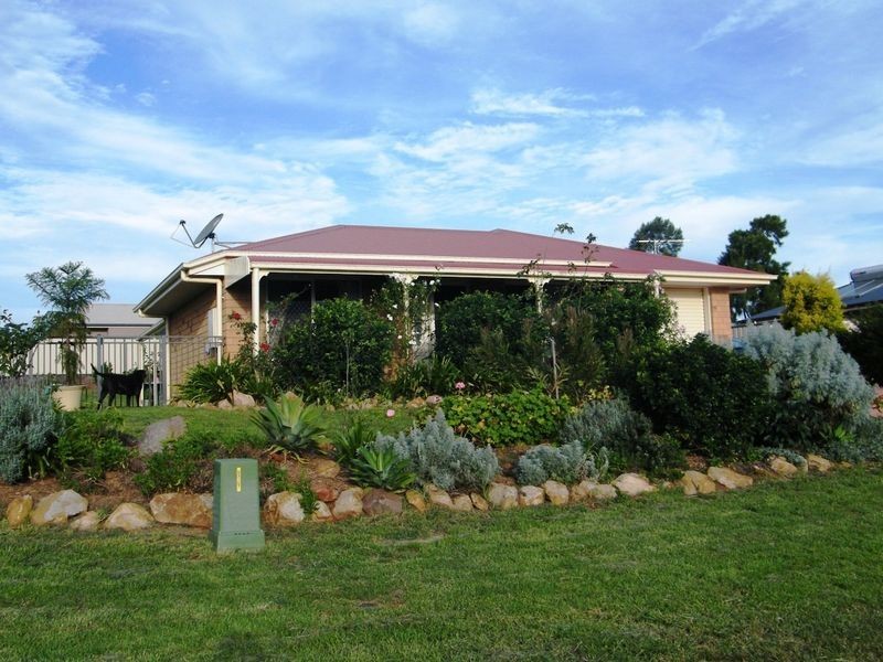 27 Bottlebrush Street, Kingaroy QLD 4610