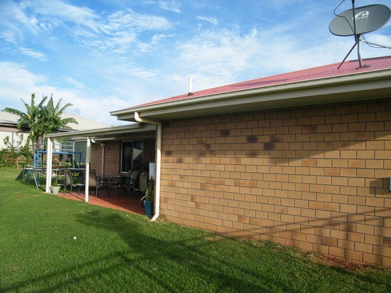 27 Bottlebrush Street, Kingaroy QLD 4610