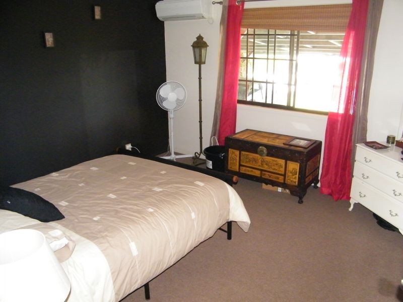 98-100 Pring Street, Wondai QLD 4606