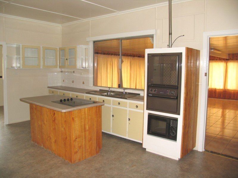 110 Doonkuna Street, Kingaroy QLD 4610