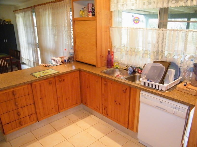 5 Church Street, Nanango QLD 4615