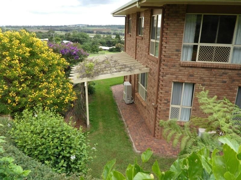 34 Nolan Drive, Kingaroy QLD 4610