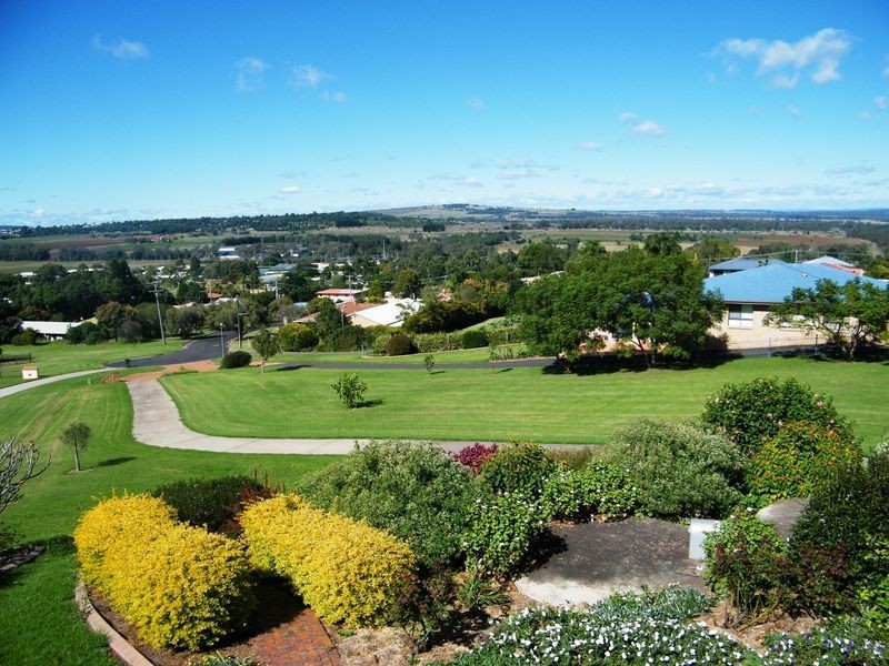 34 Nolan Drive, Kingaroy QLD 4610