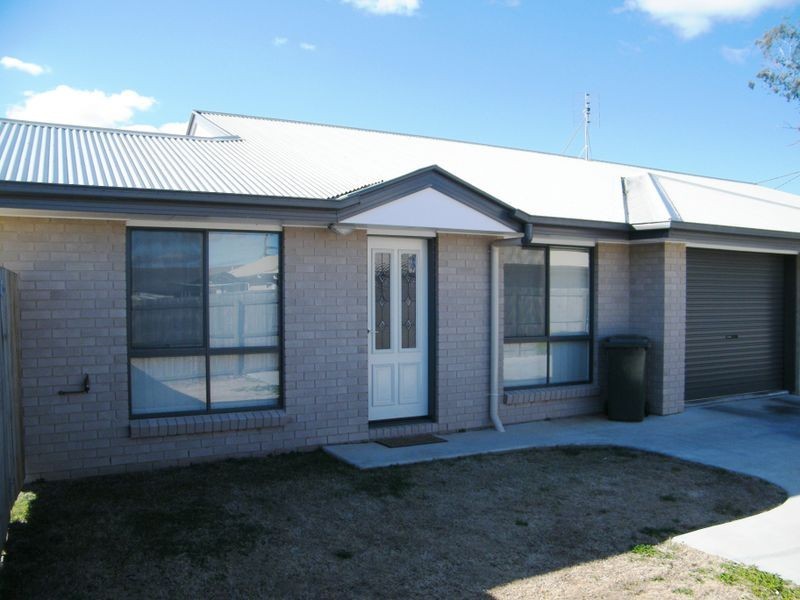 Units 1 & Hodge Street, Kingaroy QLD 4610