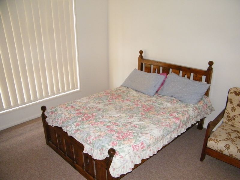 5 @ 16 Thelma Street, Kingaroy QLD 4610