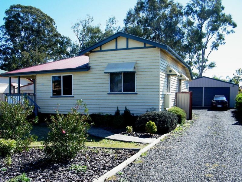 18 Martin Place, Kingaroy QLD 4610