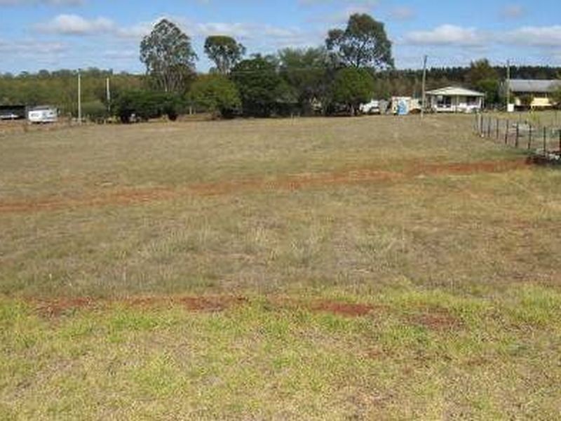 18 Gibson Street, Tingoora QLD 4608