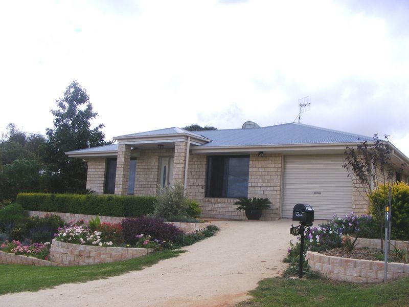 39 Magnussens Drive, Tingoora QLD 4608