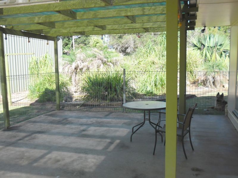 10 Elizabeth Street, Taabinga QLD 4610