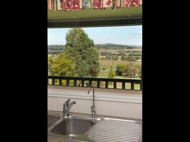 1 Sonaree Drive, Kingaroy QLD 4610