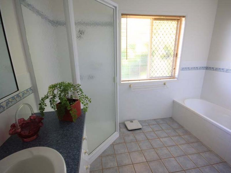 1 Sonaree Drive, Kingaroy QLD 4610
