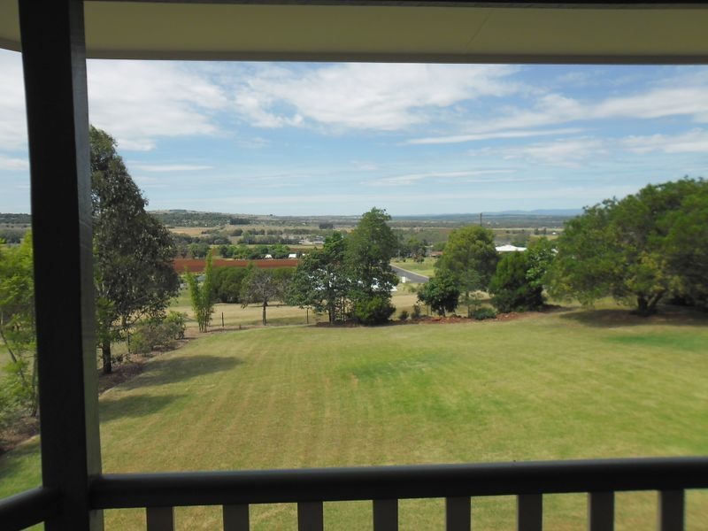 1 Sonaree Drive, Kingaroy QLD 4610