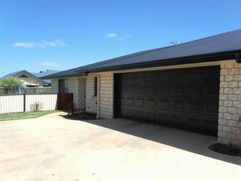 2 @ 11 Tessmanns Road, Kingaroy QLD 4610