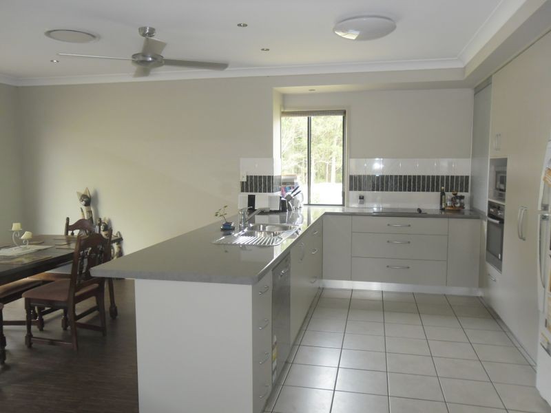 14-16 Premier Drive, Kingaroy QLD 4610