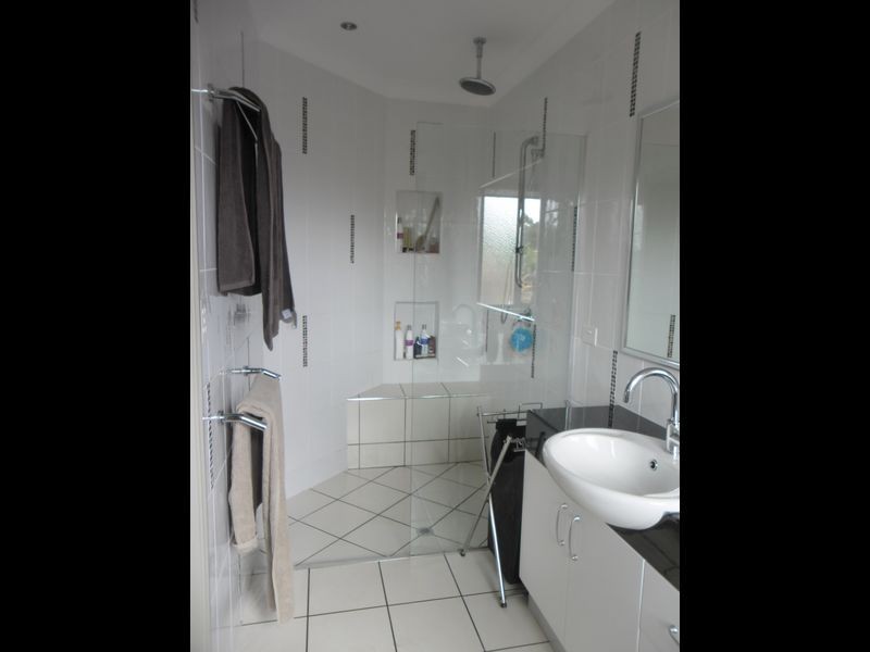 14-16 Premier Drive, Kingaroy QLD 4610