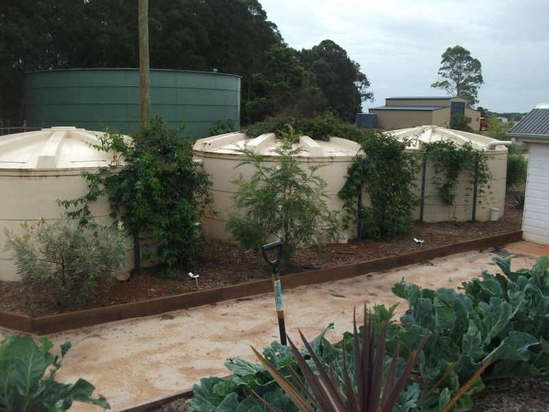 14-16 Premier Drive, Kingaroy QLD 4610