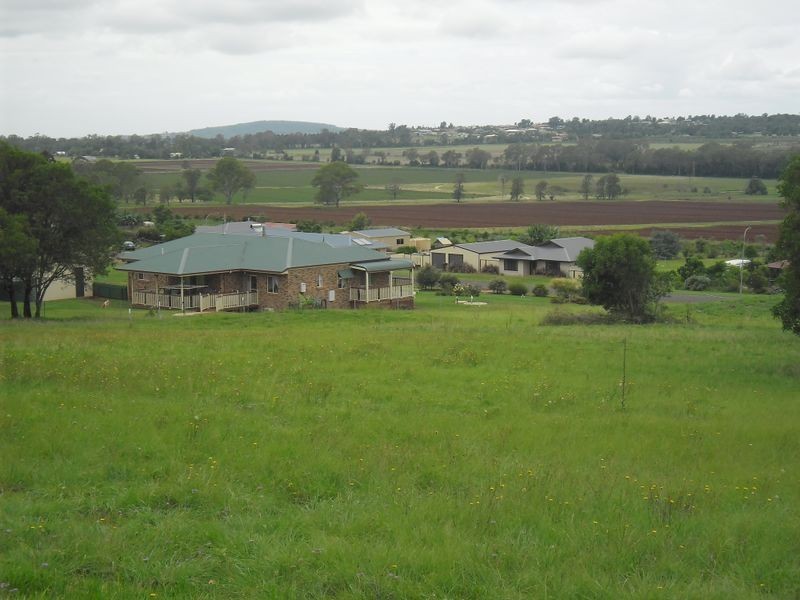 41 Sonaree Drive, Kingaroy QLD 4610