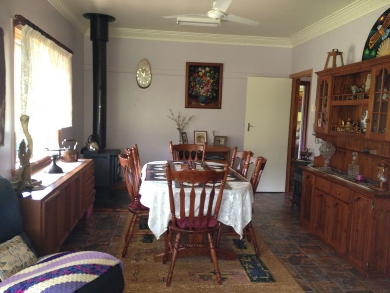 32 Transmitter Road, Wooroolin QLD 4608