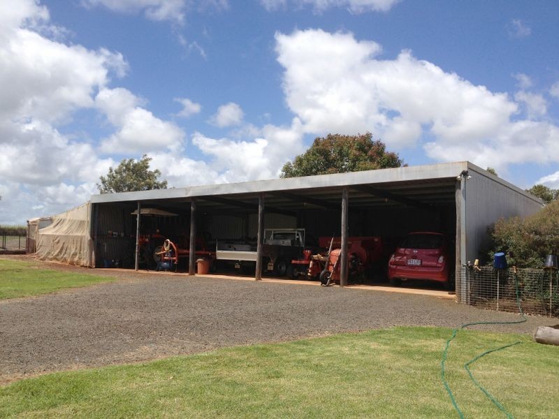 32 Transmitter Road, Wooroolin QLD 4608