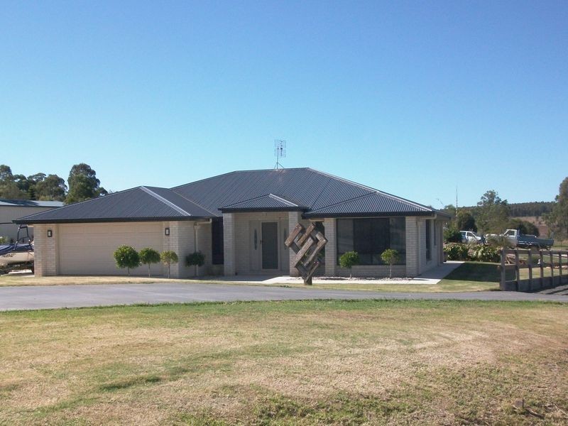 28 Sonaree Drive, Kingaroy QLD 4610