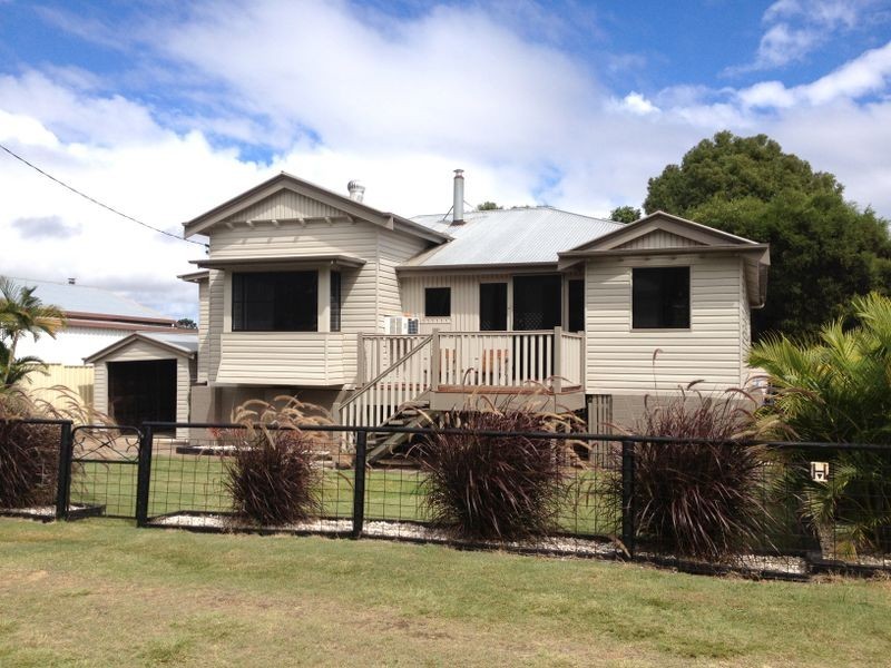 49 Albert Street, Kingaroy QLD 4610